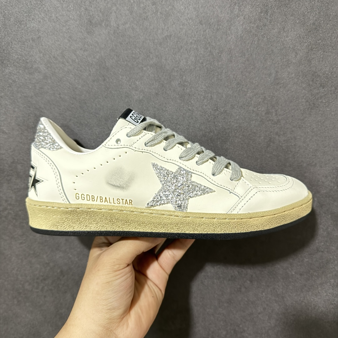 【H11纯原】GGDB Golden Goose Super Star 小脏鞋 复古休闲 手工做旧 头层牛皮 男女同款板鞋 #独家原盒 原底原料 开模打造 #原厂织唛鞋标 高精密准度 #全手工打磨做旧 匹配原版98%以上 #原厂增高鞋垫 完美精细做工 #外贸平台专供 顶级品质头层牛皮 #皮料切割干净 无任何毛边 清洁度细节完美 #全手工打磨做旧 还原巴黎时装周出镜质感 #全方位贴合包裹脚型 舒服不磨脚 #自带3厘米内增高 隐形拉长腿部线条 尺码：36 37 38 39 40 41 42 43 44 45 46-选品中心