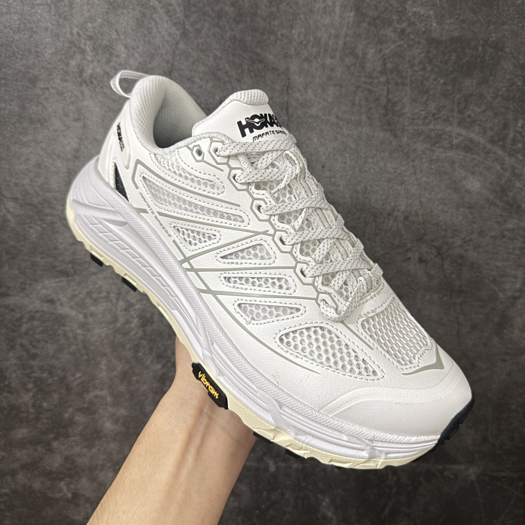 图片[3]-【公司级】Hoka Mafate Speed 2 TS 马法特二代超轻厚底轻量山地跑步鞋 1141572/OLY  #轻量化材料Fresh Foam。超轻量中底全部用料过3C认证！ 滚动平衡科技减少33%能量消耗 ！第二代Mafate更是延续精髓设计，并调整了整体的鞋型，修身的鞋型，更加灵巧的感觉一下子来了。外底韧弹感十足的EVA泡绵，结合Vibram橡胶大底，性能稳定输出，无论是平时穿着还是在潮湿的梅雨季节跑步，都是非常优秀的搭配。   尺码：36 36.5 37 38 38.5 39 40 40.5 41 42 42.5 43 44 45-选品中心
