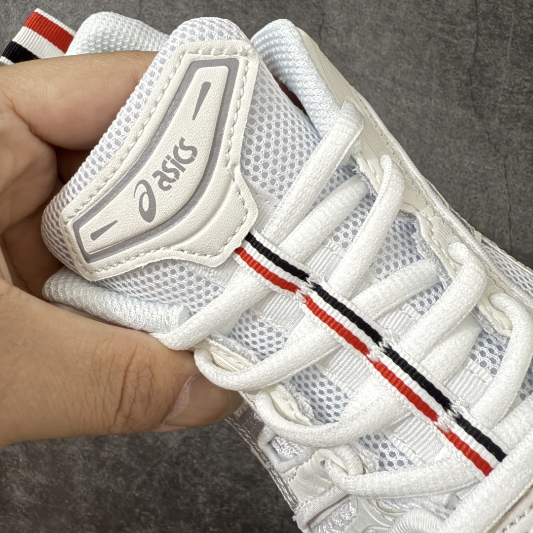 图片[6]-【首发版】亚瑟士Thom Browne TB x Asics Gel-Kayano 14系列GEL-K14 复古舒适 织物合成革减震防滑耐磨 低帮 休闲跑步鞋 原装纸板楦头开发 独家私模五层组合大底 原厂定制缓震硅胶加持 原盒原配 官方四联吊牌 一比一同步原鞋工艺和用料 后跟一样采用了GEL缓震胶 整体系列设计非常的科技感！ 锻炼跑步的同时让你一样时尚百搭！ 尺码：36-45-选品中心