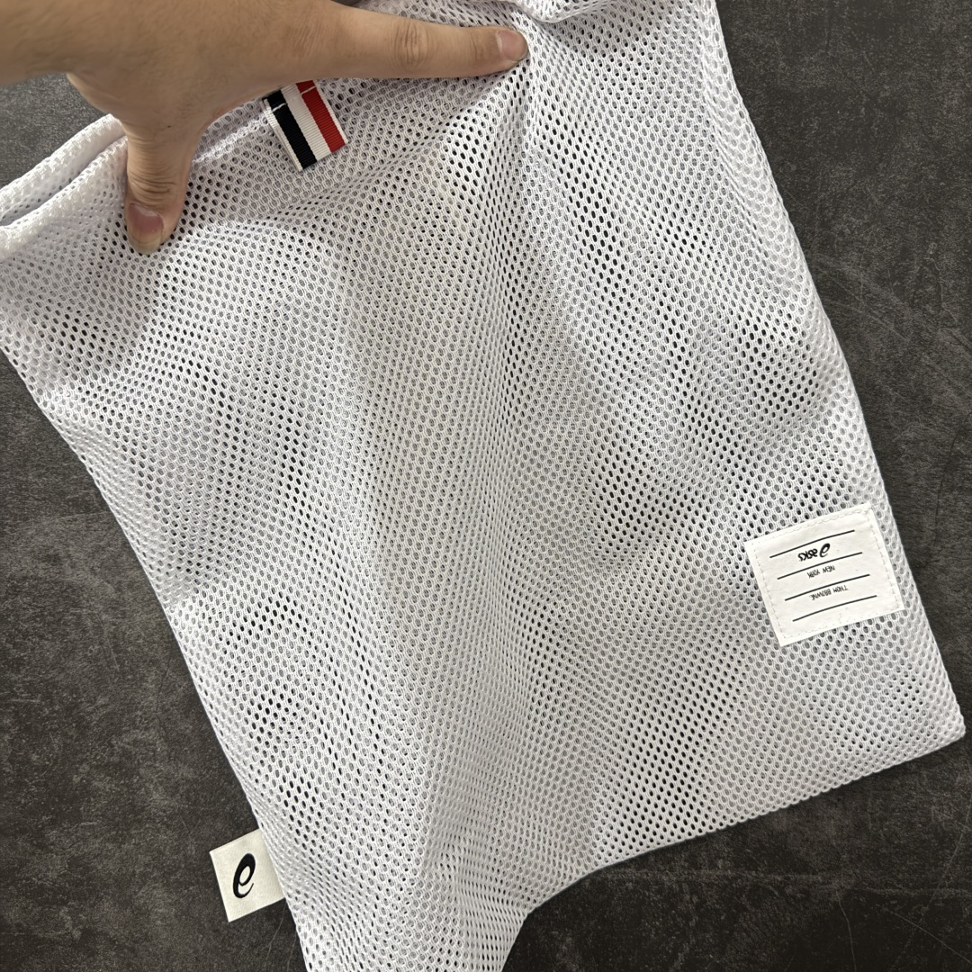图片[11]-【首发版】亚瑟士Thom Browne TB x Asics Gel-Kayano 14系列GEL-K14 复古舒适 织物合成革减震防滑耐磨 低帮 休闲跑步鞋 原装纸板楦头开发 独家私模五层组合大底 原厂定制缓震硅胶加持 原盒原配 官方四联吊牌 一比一同步原鞋工艺和用料 后跟一样采用了GEL缓震胶 整体系列设计非常的科技感！ 锻炼跑步的同时让你一样时尚百搭！ 尺码：36-45-选品中心