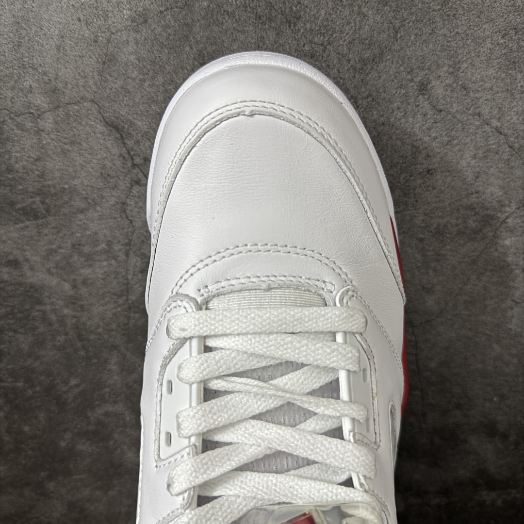 图片[5]-【KZ纯原】Air Jordan 5 Retro AJ5 乔5白红 火焰红 HQ7978-101 国内一线大厂出品 匠心打造 头层皮料原厂数据 全新纸板 模具打造 外贸 平台高端零售专供品质 品质毋庸置疑 一眼正品既视感 细节均已解码 尺码：36 36.5 37.5 38 38.5 39 40 40.5 41 42 42.5 43 44 44.5 45 46 47.5-选品中心