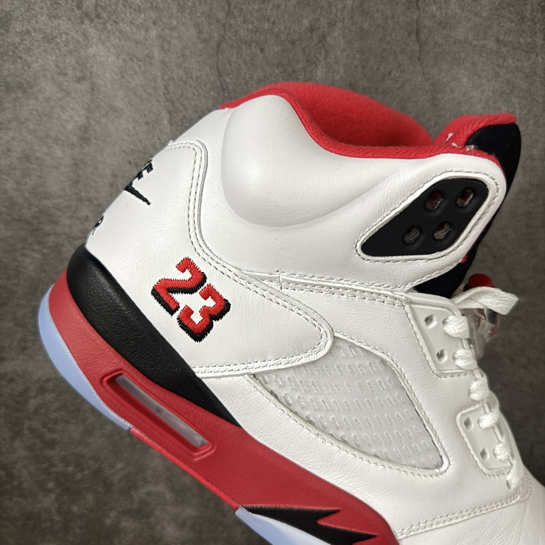 图片[7]-【KZ纯原】Air Jordan 5 Retro AJ5 乔5白红 火焰红 HQ7978-101 国内一线大厂出品 匠心打造 头层皮料原厂数据 全新纸板 模具打造 外贸 平台高端零售专供品质 品质毋庸置疑 一眼正品既视感 细节均已解码 尺码：36 36.5 37.5 38 38.5 39 40 40.5 41 42 42.5 43 44 44.5 45 46 47.5-选品中心
