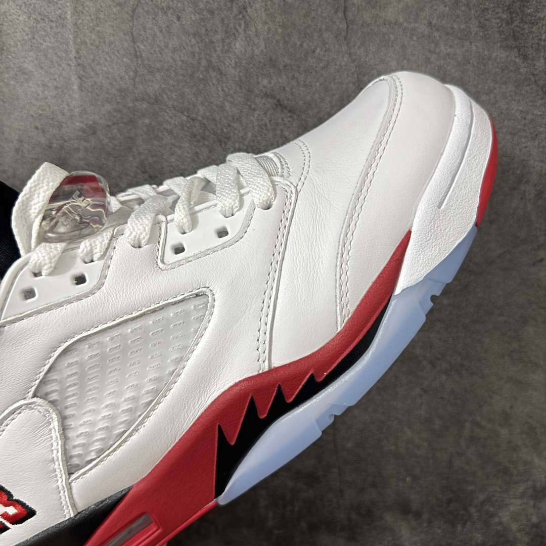 图片[6]-【KZ纯原】Air Jordan 5 Retro AJ5 乔5白红 火焰红 HQ7978-101 国内一线大厂出品 匠心打造 头层皮料原厂数据 全新纸板 模具打造 外贸 平台高端零售专供品质 品质毋庸置疑 一眼正品既视感 细节均已解码 尺码：36 36.5 37.5 38 38.5 39 40 40.5 41 42 42.5 43 44 44.5 45 46 47.5-选品中心