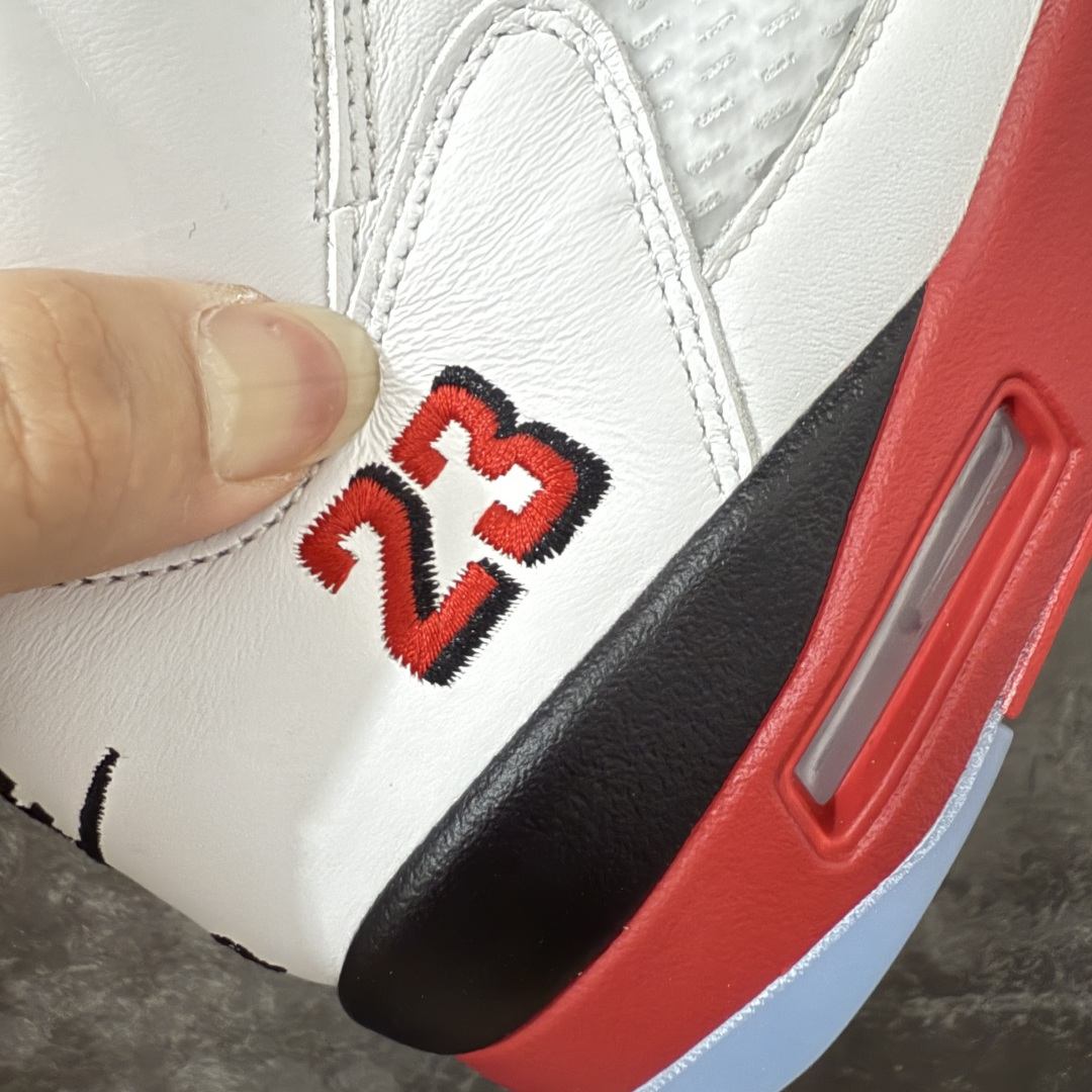 图片[3]-【KZ纯原】Air Jordan 5 Retro AJ5 乔5白红 火焰红 HQ7978-101 国内一线大厂出品 匠心打造 头层皮料原厂数据 全新纸板 模具打造 外贸 平台高端零售专供品质 品质毋庸置疑 一眼正品既视感 细节均已解码 尺码：36 36.5 37.5 38 38.5 39 40 40.5 41 42 42.5 43 44 44.5 45 46 47.5-选品中心