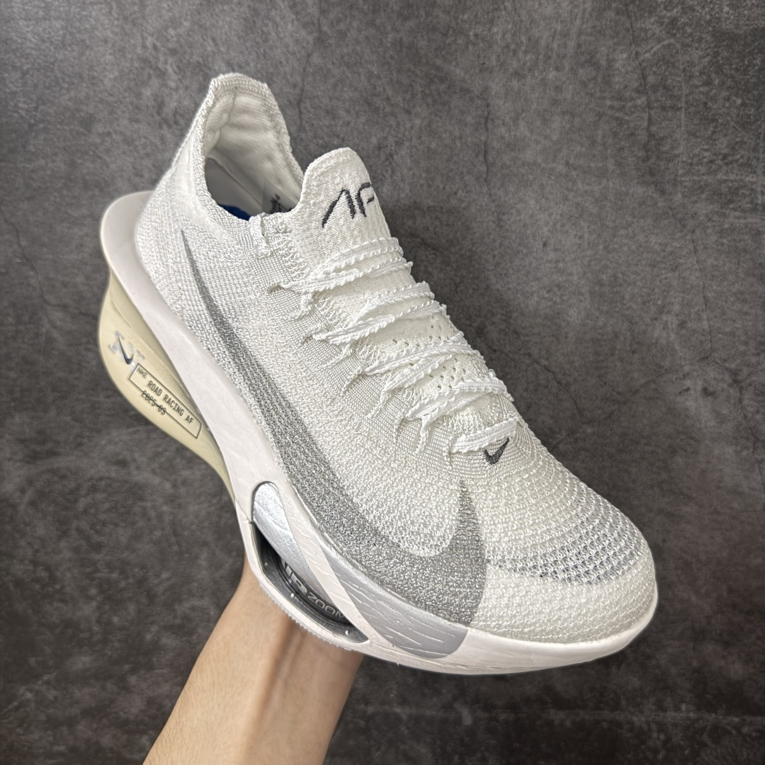 图片[3]-【碳科技纯原】Nk Zoom AlphaFly Next% 4 阿尔法飞行4代 2025年全新超级马拉松全掌碳板跑鞋 IQ0309-094  市场顶级版本 跑鞋第一梯队 专业跑鞋‼️ 原标原盒 全掌真碳版 真Zoom X气垫 配件齐 有配正确配套防尘布袋 真材实料 假一赔十‼️ 正确大底刷漆（鞋底部分黑色刷漆有裂纹） 鞋款搭载两个Airzoom缓震配置，全掌型碳纤维板，缔造出色推进感；中底ZoomX 泡绵从后跟延伸至鞋头，超强回弹性 💪🏻 空气动力学造型则依然保留。前掌采用镂空设计，让鞋底的碳板配置得以可视化 造型更具未来感。   尺码：36 36.5 37.5 38 38.5 39 40 40.5 41 42 42.5 43 44 44.5 45-选品中心