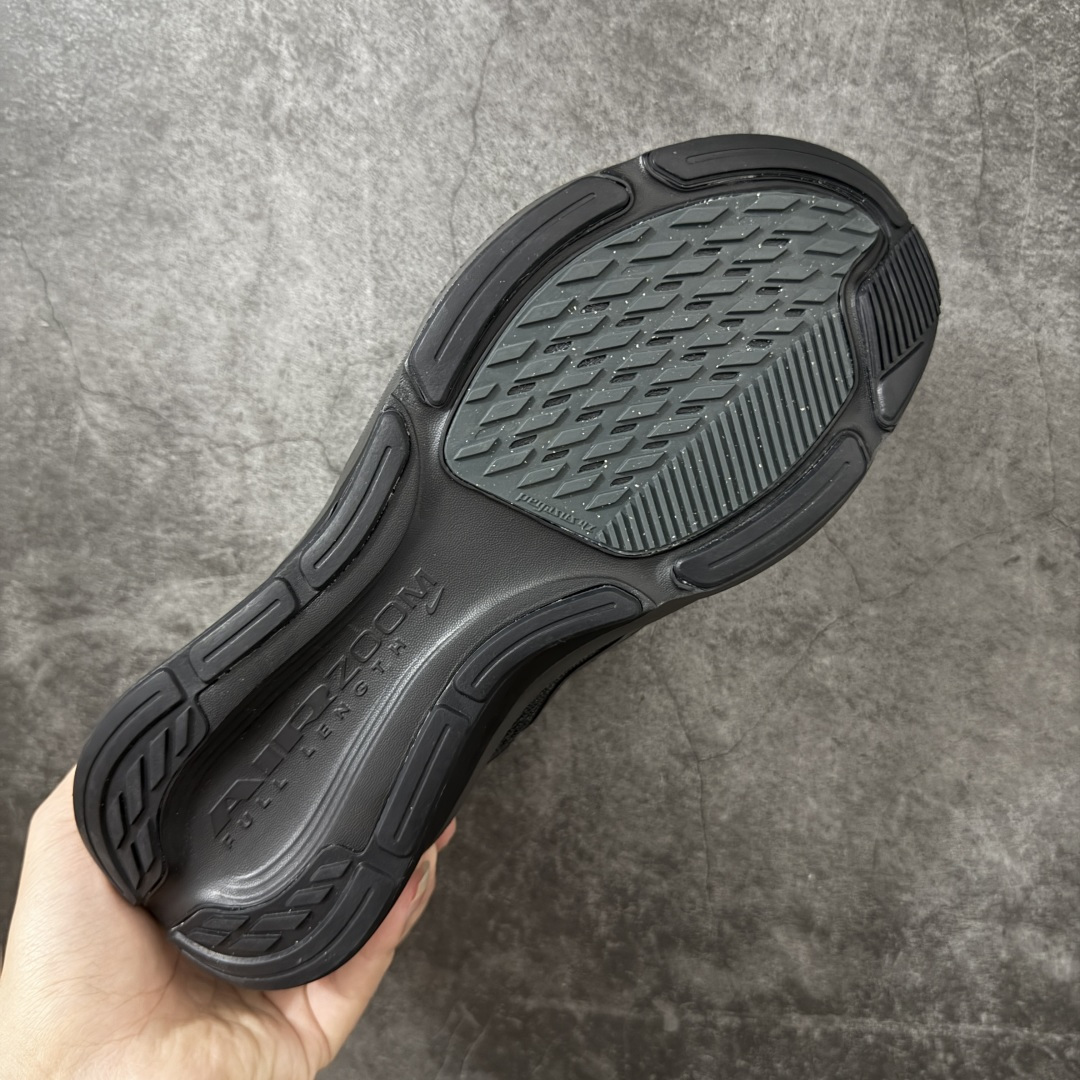 图片[9]-【RS纯原】Nike Air Zoom Pegasus 42 登月42代超级飞马系列马拉松跑步鞋 IB1881-003 平台专供 充正品质 原材料打造 中底搭载前Zoom+全掌React配置 全部原鞋开发打造 所有细节全部同步原版 全新一代拥有 Zoom Air 一如既往的稳定感和流畅感 鞋面采用工程网眼设计 为特定高热区域营造出色透气性 进一步增加鞋面的穿孔数量 让足部能够快速散热 中足搭配 Flywire 飞线 在高速运动时营造舒适稳定的贴合感 内置Zoon气垫加持 动力十足！ 尺码： 36-45-莆田鞋