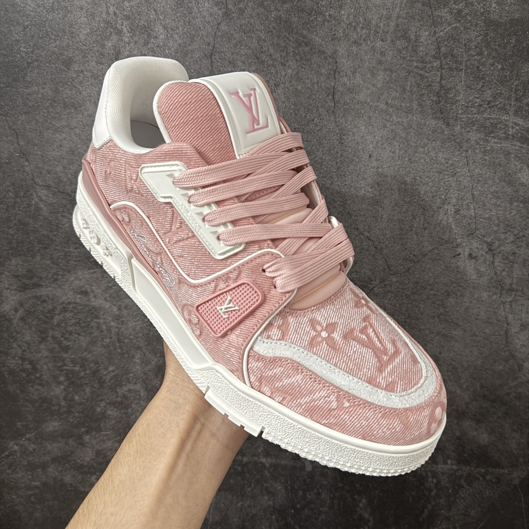 图片[3]-【广东纯原版】LV Louis Vuitton Trainer 低帮休闲板鞋 代购级别 ZP级全套包装 原版购入历时近两个月开发打造！ 经典多拼色超好看 原版完美楦型 调试了两个月 鞋面独家订制压纹粒面小牛皮 大底TPU、模具费2w+ 质感媲美原版 垫脚聚米微料加透气英伦网布 细节原版一致 ❗️请注意区分市面通货材料 版型 包装配件 尺码：35-46-选品中心