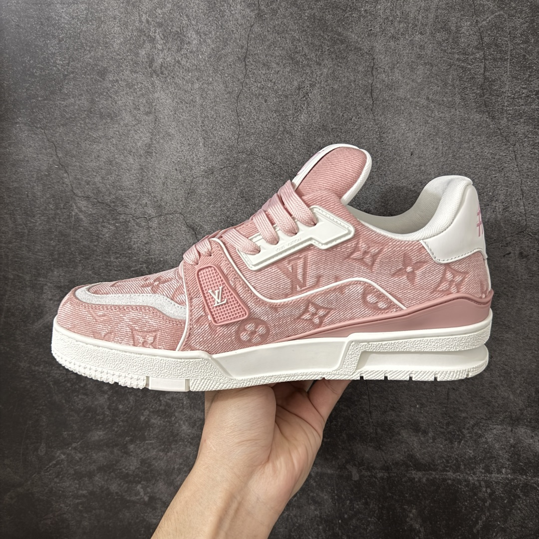 图片[2]-【广东纯原版】LV Louis Vuitton Trainer 低帮休闲板鞋 代购级别 ZP级全套包装 原版购入历时近两个月开发打造！ 经典多拼色超好看 原版完美楦型 调试了两个月 鞋面独家订制压纹粒面小牛皮 大底TPU、模具费2w+ 质感媲美原版 垫脚聚米微料加透气英伦网布 细节原版一致 ❗️请注意区分市面通货材料 版型 包装配件 尺码：35-46-选品中心