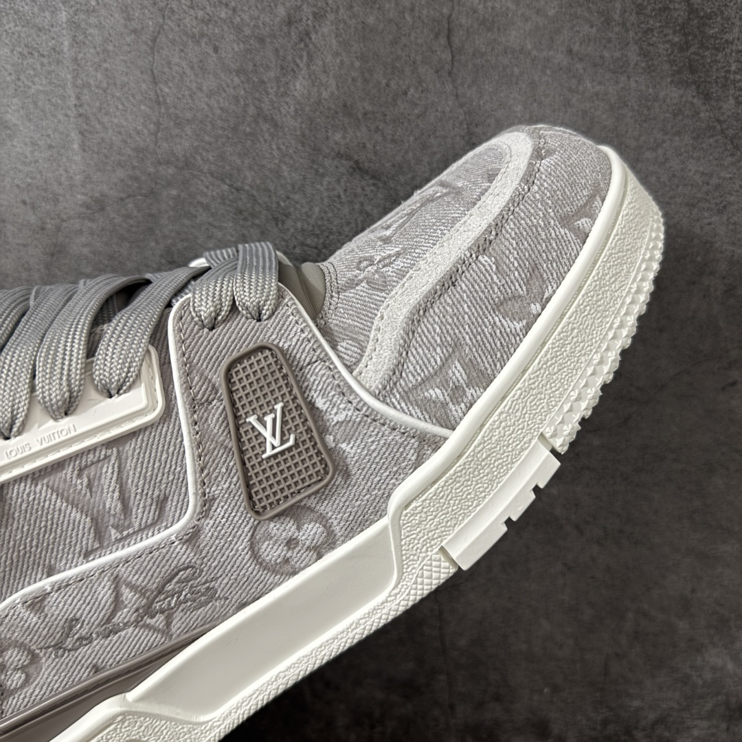 图片[6]-【广东纯原版】LV Louis Vuitton Trainer 低帮休闲板鞋 代购级别 ZP级全套包装 原版购入历时近两个月开发打造！ 经典多拼色超好看 原版完美楦型 调试了两个月 鞋面独家订制压纹粒面小牛皮 大底TPU、模具费2w+ 质感媲美原版 垫脚聚米微料加透气英伦网布 细节原版一致 ❗️请注意区分市面通货材料 版型 包装配件 尺码：35-46-选品中心