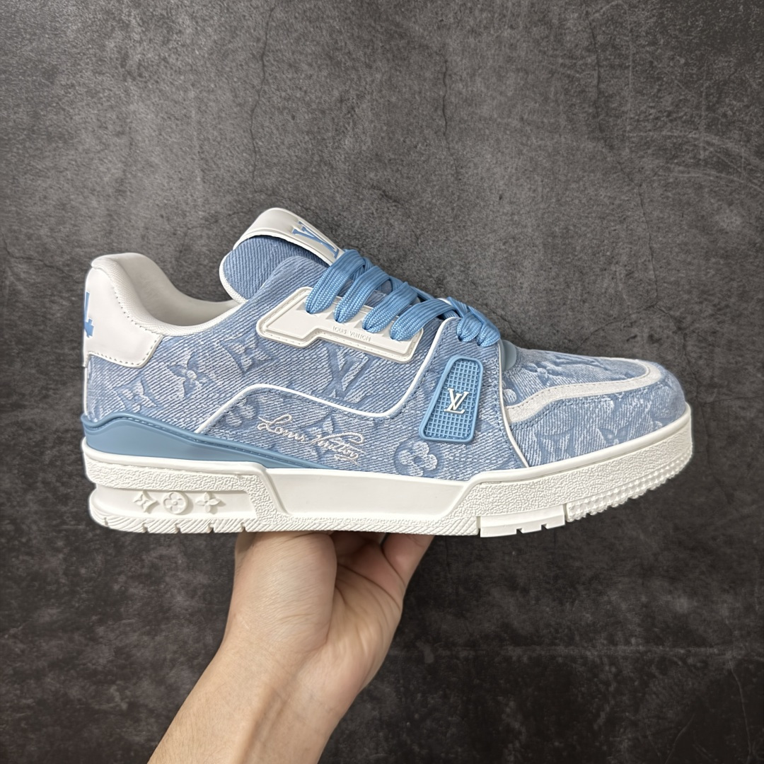 【广东纯原版】LV Louis Vuitton Trainer 低帮休闲板鞋 代购级别 ZP级全套包装 原版购入历时近两个月开发打造！ 经典多拼色超好看 原版完美楦型 调试了两个月 鞋面独家订制压纹粒面小牛皮 大底TPU、模具费2w+ 质感媲美原版 垫脚聚米微料加透气英伦网布 细节原版一致 ❗️请注意区分市面通货材料 版型 包装配件 尺码：35-46-选品中心