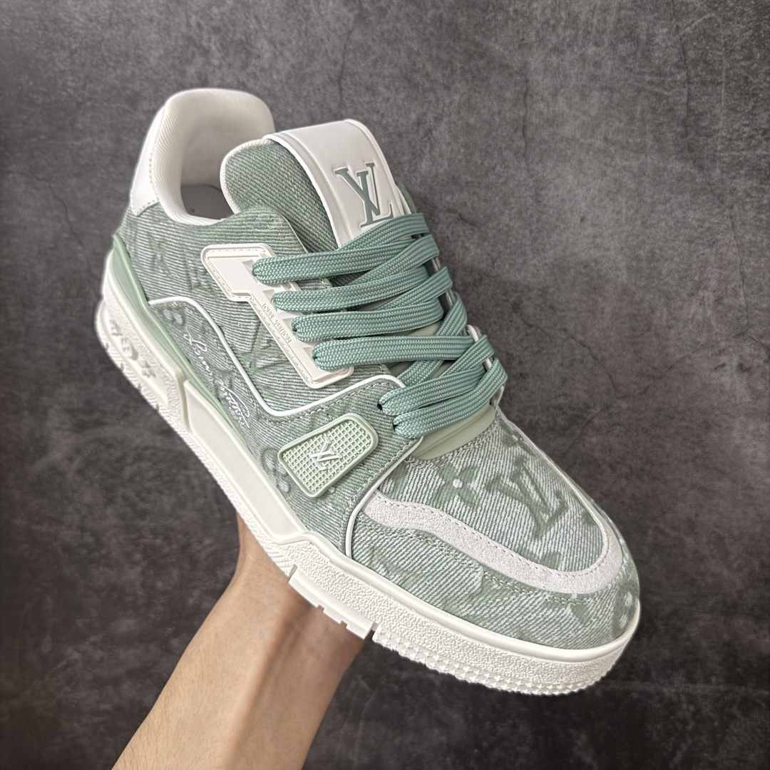 图片[3]-【广东纯原版】LV Louis Vuitton Trainer 低帮休闲板鞋 代购级别 ZP级全套包装 原版购入历时近两个月开发打造！ 经典多拼色超好看 原版完美楦型 调试了两个月 鞋面独家订制压纹粒面小牛皮 大底TPU、模具费2w+ 质感媲美原版 垫脚聚米微料加透气英伦网布 细节原版一致 ❗️请注意区分市面通货材料 版型 包装配件 尺码：35-46-选品中心