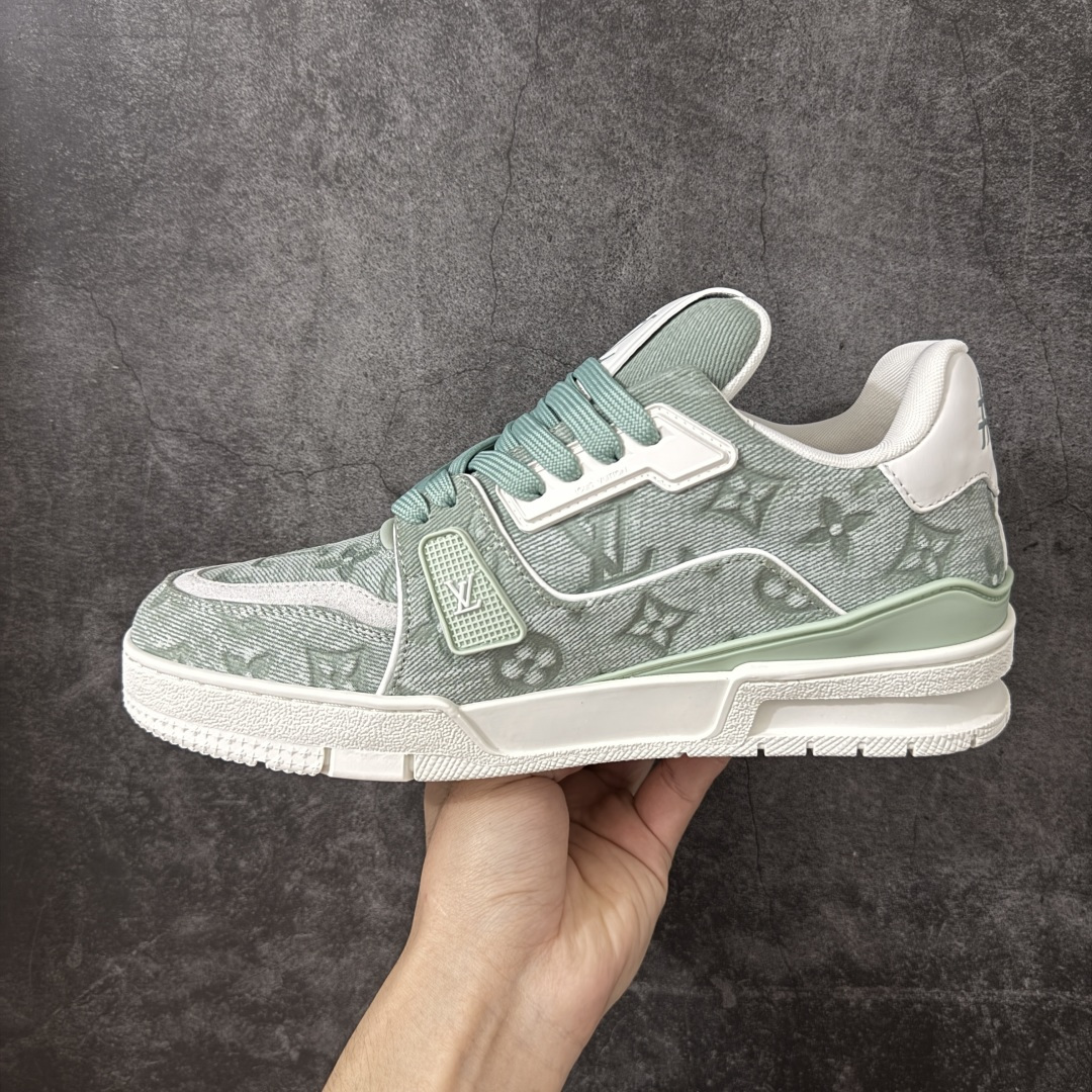 图片[2]-【广东纯原版】LV Louis Vuitton Trainer 低帮休闲板鞋 代购级别 ZP级全套包装 原版购入历时近两个月开发打造！ 经典多拼色超好看 原版完美楦型 调试了两个月 鞋面独家订制压纹粒面小牛皮 大底TPU、模具费2w+ 质感媲美原版 垫脚聚米微料加透气英伦网布 细节原版一致 ❗️请注意区分市面通货材料 版型 包装配件 尺码：35-46-选品中心