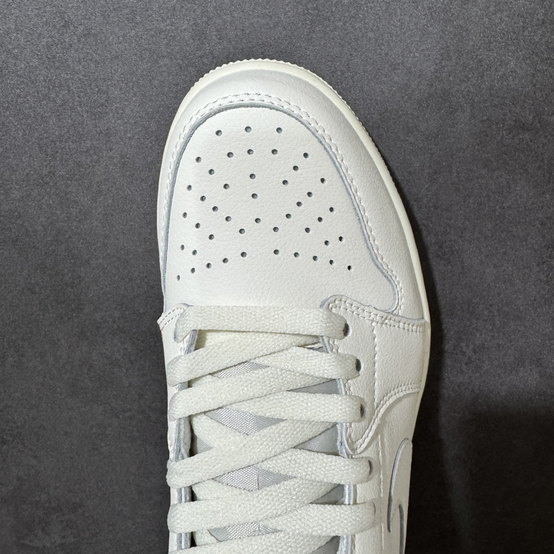 图片[5]-【K版纯原】Air Jordan AJ1 Low 低帮 HQ6998-100 全新流水线出品 市场第二梯队最强版 全部原鞋开发 原楦原纸板开发 全鞋电脑针车 原厂内置全掌气垫 原盒内在原标 唯一Zp原版鞋带绑法 免检产品 全新2022版型 全头层皮料 完美零毛边处理 原厂配置全掌气垫 价格定位良心 新配色陆续出货 尺码：36-46-选品中心