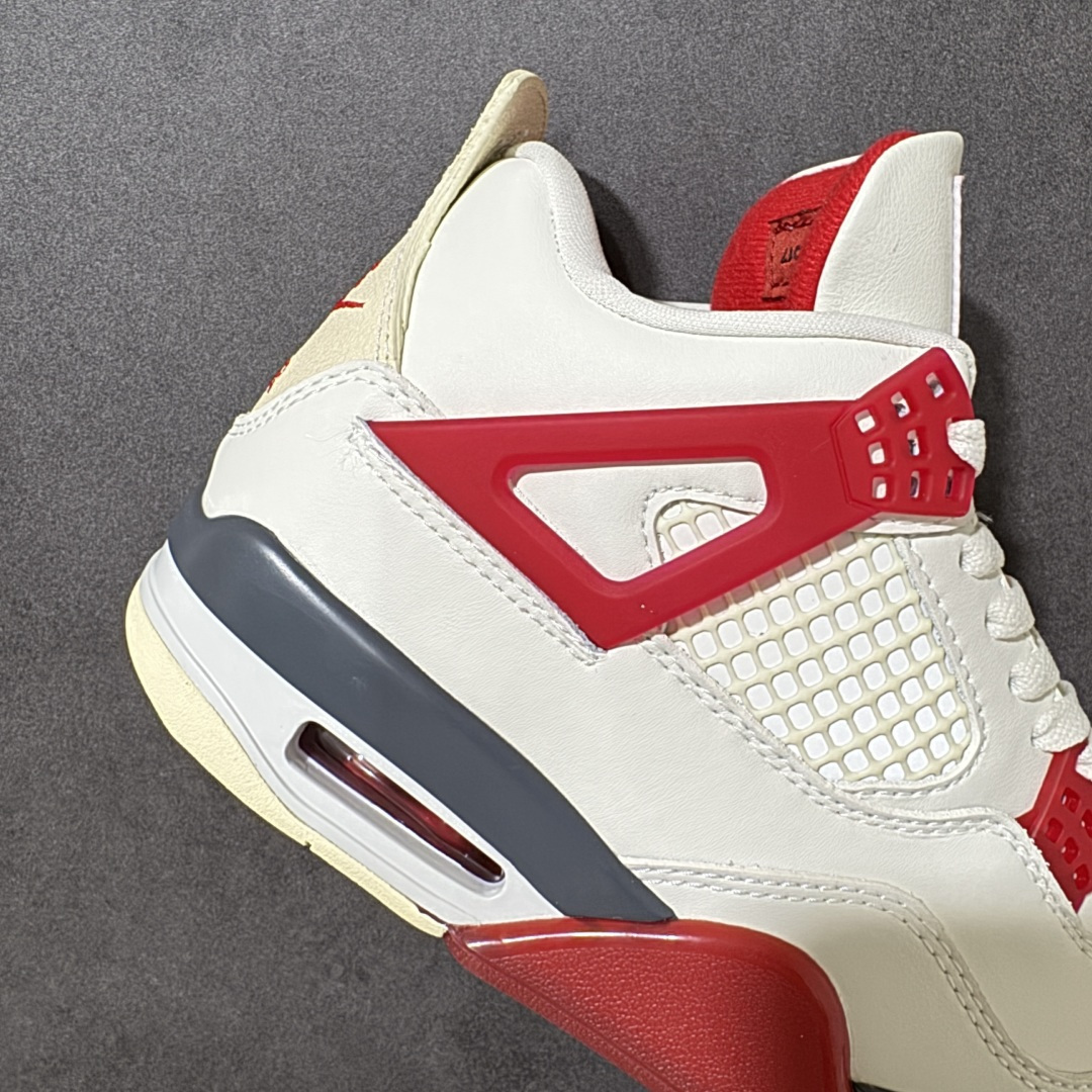图片[7]-【公司级】Nigel Sylvester x Air Jordan 4 \”Sail Cinnabar\” 小轮车 白红砖 AJ4 乔丹4代 aj4 乔4 白黑红砖 乔丹篮球鞋系列 在设计上，设计层面，鞋款致敬1989年经典Air Jordan 4 \”Fire Red\”，并融入西尔维斯特的个人风格。鞋面采用质感出众的米白色皮革打造，鞋头缀有迷你刺绣Swoosh Logo，这也是他Bike Air联名系列的标志性细节。干净的帆白色鞋面搭配炭灰色与米色细节，在网眼与中底上营造出细腻的复古质感。标志性的砖红色在侧翼、鞋带孔、外底与品牌标识上成为视觉焦点，后跟位置原本的\”Nike Air\”标志则被改为了\”Bike Air\”致敬Nigel Sylvesterc对BMX的热爱，联名身份直接拉满；中底使用黑色妆点，呼应鞋身设计，最后以搭载有开窗式Air Maxr气垫的中底及红黑外底上的白色Nike Swoosh Logo进行收尾。 货号：IQ8055-100 尺码：36 36.5 37.5 38 38.5 39 40 40.5 41 42 42.5 43 44 44.5 45 46 47.5 48-选品中心