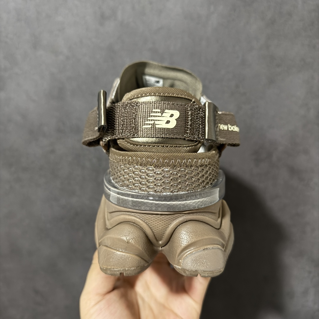 图片[4]-【公司级】New Balance 9060系列 新百伦 复古休闲运动慢跑鞋 鞋面大身由空间双格及磨砂鞋面拼接而生 采用大面积网眼以及麂皮材质覆盖鞋身 还原经典气质 搭载ABZORB避震科技 由泡沫聚酯制成 上脚可以有效减少由鞋底反弹对身体及双腿的冲击力 货号：U90606CJ 尺码：36 37 37.5 38 38.5 39.5 40 40.5 41.5 42 42.5 43 44 45-选品中心