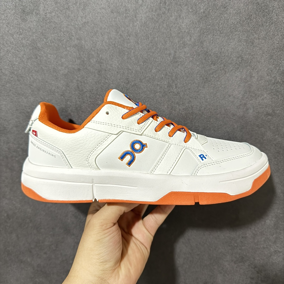 【公司级】On THE ROGER CH Varsity 舒适贴合 板鞋 采用工程飞织网布组合再生聚酯纤维鞋面材质搭载独家隐藏速度中板 镂空CloudTec科技 泡棉缓震中底 黑科技跑出圈的时尚运动新宠 货号：3WG10780256 尺码：36 37 38 39 40 41 42 43 44 45-选品中心