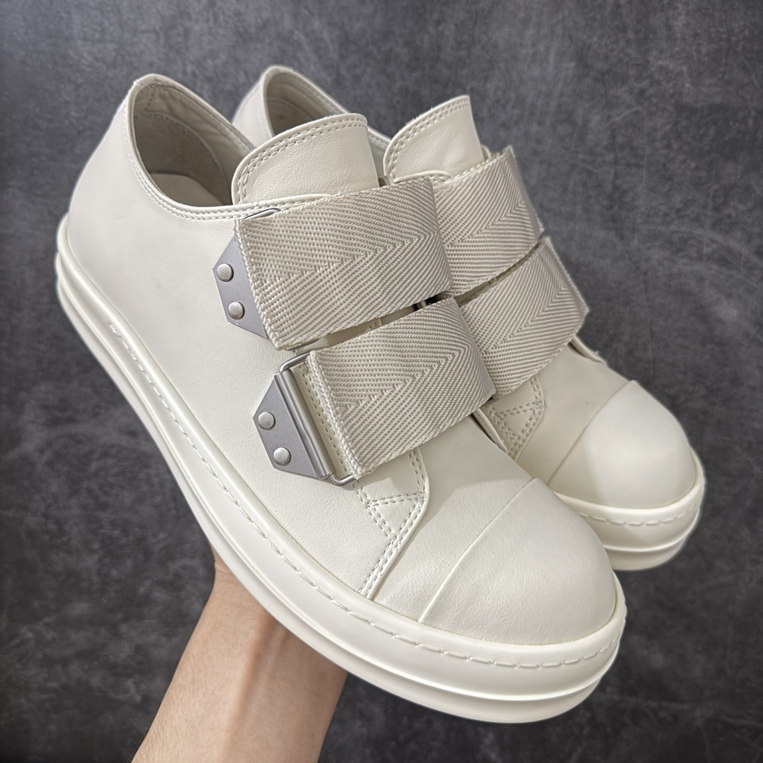 【莞产G版】大匡威RO / Rick Owens DRKSHDW 瑞克·欧文斯 大匡威低帮/低帮 机能金属扣西瓜头 【皮料】 东莞原厂进口全新原厂皮 【鞋头】软糯，轻轻按压有牛皮细细的纹理质感！ 【鞋底】TPU大底奶香味！硬度、肤感一比一！鞋底logo钢印清晰正确！ 【鞋垫】独家私人开模压印！牛皮贴面，双层复合！ 【尺码】 36 37 38 39 40 41 42 43 44 45 46！-选品中心