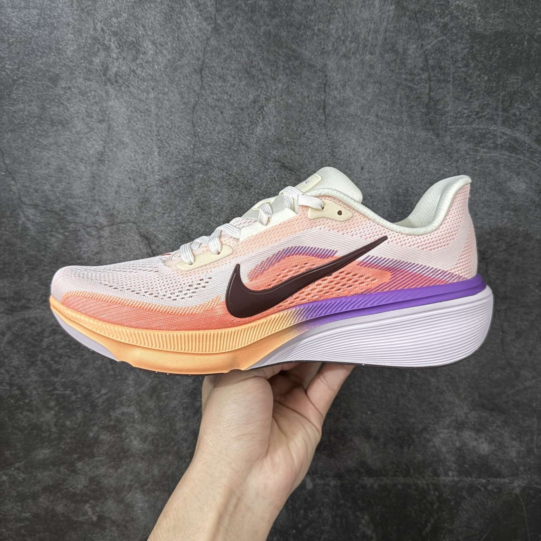 图片[2]-【XE纯原】Nike Air Zoom Pegasus 42 登月42代超级飞马系列马拉松跑步鞋 IB1881-113 平台专供 充正品质 之前未流通市场版本 内里嵌入定型海绵 中底搭载前Zoom+全掌React配置 全部原鞋开发打造 所有细节全部同步原版 全新一代拥有 Zoom Air 一如既往的稳定感和流畅感 鞋面采用工程网眼设计 为特定高热区域营造出色透气性 进一步增加鞋面的穿孔数量 让足部能够快速散热 中足搭配 Flywire 飞线 在高速运动时营造舒适稳定的贴合感 内置Zoon气垫加持 动力十足！ 尺码： 36-46-选品中心