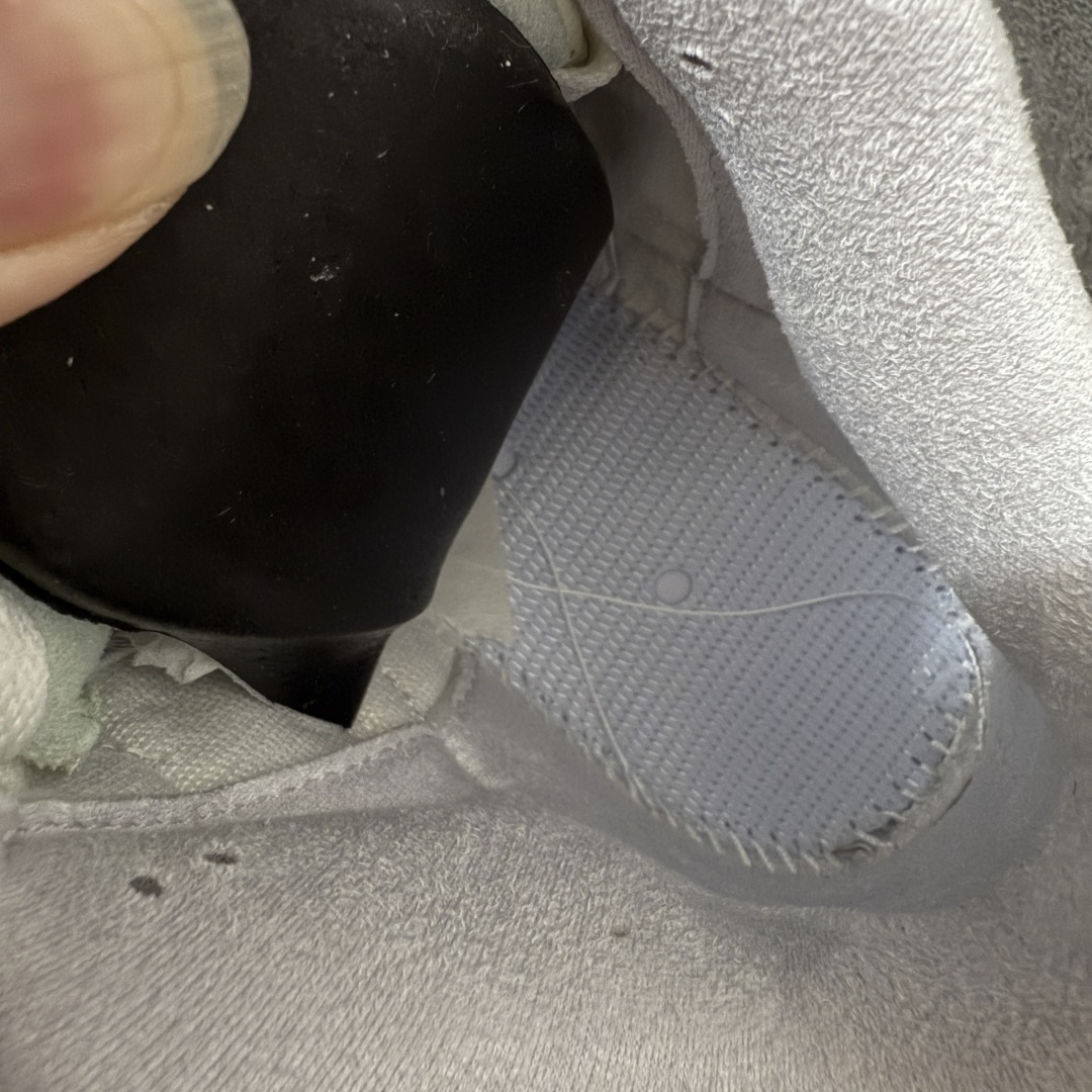 图片[8]-【外贸版】Air Jordan 3 Retro \”Easter\” AJ3 乔3马卡龙色系 IF4396-100  #通体采用纯白皮革打造，辅以浅绿、柔蓝、淡紫、婴儿粉等马卡龙色系点缀。奶白色中底收尾成型，丰富视觉层次，提升质感表现。整双鞋色调柔和克制、搭配协调，不浮夸却氛围感十足。经典爆裂纹由刺绣工艺替代传统压纹材质。光面皮革之上，以刺绣线条勾勒出更简洁、近似迷彩的视觉效果。半透明后跟织唛上，Nike Air 标识以柔和婴儿粉呈现，延续整鞋春日浅色系主题。  尺码：36 36.5 37.5 38 38.5 39 40 40.5 41 42 42.5 43 44 44.5 45 46 47.5-选品中心