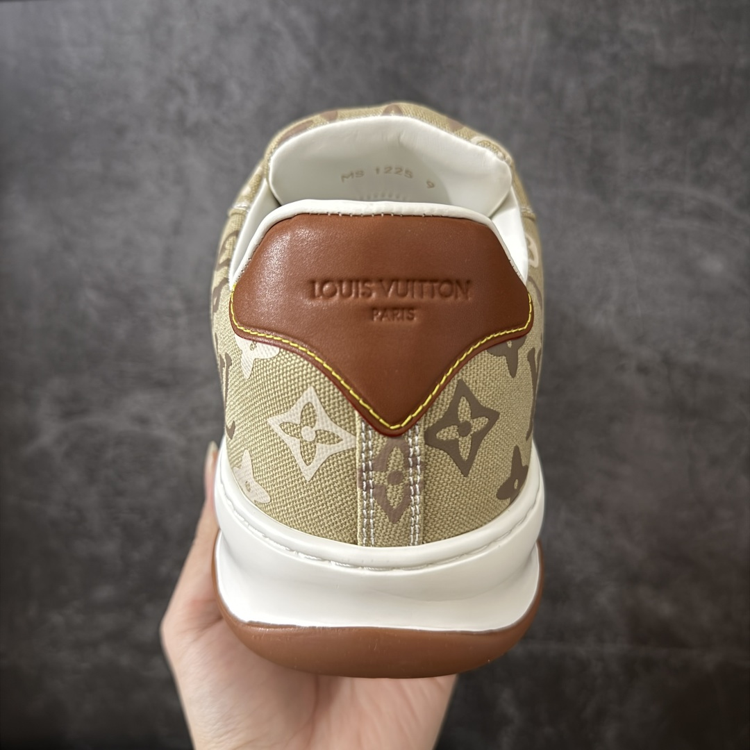 图片[2]-【HS顶级礼盒版】LV 路易威登LOUIS VUITTON Tilted Low Sneakers 倾斜系列低帮复古休闲运动文化百搭板鞋 2026早春款板鞋 饼干鞋 礼盒包装 私模开发大底 正确细节 原鞋原材料1：1打造 完美版型做工 欢迎对比市场任何品质的货品 广东原产 专业LV大厂出品 正确底 大底开发近半年 原楦型开发纸版 全鞋原材料打造 细节 针车 烫金 中底无可挑剔 包装说明书防尘布袋物件(附送官方快递加固牛皮纸外盒!!)# 尺码：39 40 41 42 43 44 45 46-选品中心