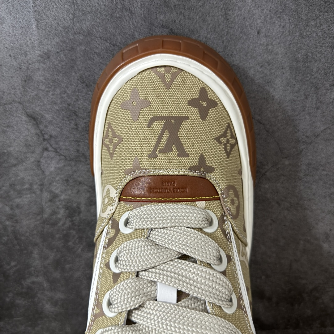 图片[5]-【HS顶级礼盒版】LV 路易威登LOUIS VUITTON Tilted Low Sneakers 倾斜系列低帮复古休闲运动文化百搭板鞋 2026早春款板鞋 饼干鞋 礼盒包装 私模开发大底 正确细节 原鞋原材料1：1打造 完美版型做工 欢迎对比市场任何品质的货品 广东原产 专业LV大厂出品 正确底 大底开发近半年 原楦型开发纸版 全鞋原材料打造 细节 针车 烫金 中底无可挑剔 包装说明书防尘布袋物件(附送官方快递加固牛皮纸外盒!!)# 尺码：39 40 41 42 43 44 45 46-选品中心