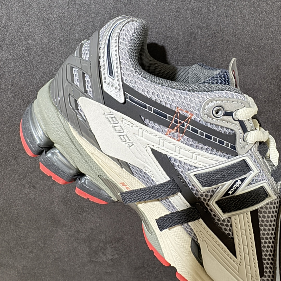 图片[7]-【公司级】New Balance M1906系列 复古单品宝藏老爹鞋款 复古元素叠加 质感超级棒 楦版型材料细节做工精细 作为NB最经典的档案鞋型之一 与2002一样，1906有着NB最成熟的技术加持和复古款式，而本次推出的版本参照2002r的定位，相信会在性价两端做出权衡。单从造型上来看，依旧是vibe风格，味道很正，细节也很酷，这双1906r无疑必能打入复古跑鞋爱好者的年度鞋款名录 货号：U1906AC 尺码：36-45-选品中心