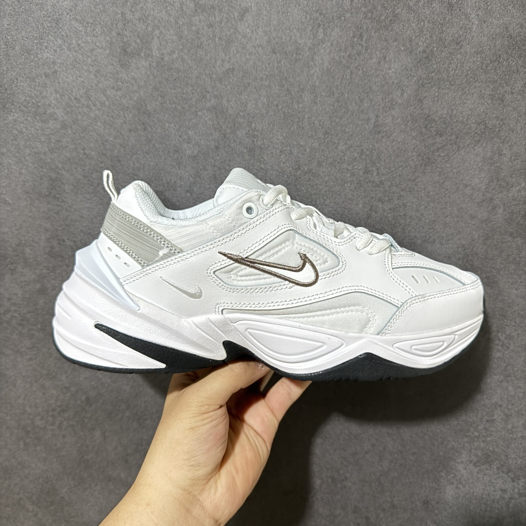 NO:854522,H local support store [pure original] NIKE M2K Tekno retro trendy versatile casual sports travel dad shoes BQ3378-100 The strongest 1:1 version on the market Official new version of the QR code shoe label Scan the code to go directly to the official website Customer-supplied original molds Added counter dustproof paper Complete accessories Shoe box steel stamp Certificate Independent one-time foaming lightweight high-rebound private mold The heel is shaped using a Taiwan foundry consistent shaping machine  The line effect and foot feel are perfect, and the true one-size-one-mold production corresponds to 1:1, which is different from many versions on the market!  Size 35.5 36 36.5 37.5 38 38.5 39 40 40.5 41 42 42.5 43 44 44.5 45 Coding PQ20,19860909H 本地 支持放店【纯原版】NIKE M2K Tekno 复古潮流百搭休闲运动旅游老爹鞋 BQ3378-100 市面1:1最强版本 官方新版二维码鞋标 扫码直达官网 客供原厂模具 内增专柜防尘纸 配件齐全 鞋盒钢印 合格证 独立一次发泡轻量高回弹私模 后跟使用台湾代工厂一致定型机定型 线条效果和脚感完美 真正一码一模1:1对应生产 区别市面诸多版本！ 尺码35.5 36 36.5 37.5 38 38.5 39 40 40.5 41 42 42.5 43 44 44.5 45 编码PQ20,,Men's shoes