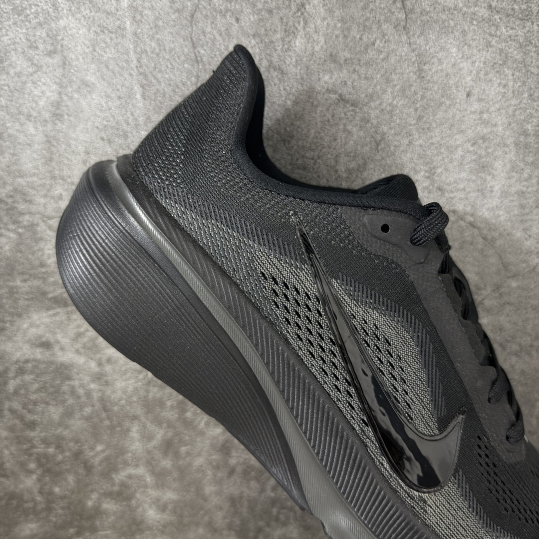 图片[7]-【XE纯原】Nike Air Zoom Pegasus 42 登月42代超级飞马系列马拉松跑步鞋 IB1873-003 平台专供 充正品质 之前未流通市场版本 内里嵌入定型海绵 中底搭载前Zoom+全掌React配置 全部原鞋开发打造 所有细节全部同步原版 全新一代拥有 Zoom Air 一如既往的稳定感和流畅感 鞋面采用工程网眼设计 为特定高热区域营造出色透气性 进一步增加鞋面的穿孔数量 让足部能够快速散热 中足搭配 Flywire 飞线 在高速运动时营造舒适稳定的贴合感 内置Zoon气垫加持 动力十足！ 尺码： 36-48.5-选品中心