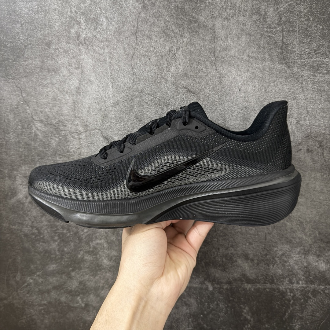 图片[2]-【XE纯原】Nike Air Zoom Pegasus 42 登月42代超级飞马系列马拉松跑步鞋 IB1873-003 平台专供 充正品质 之前未流通市场版本 内里嵌入定型海绵 中底搭载前Zoom+全掌React配置 全部原鞋开发打造 所有细节全部同步原版 全新一代拥有 Zoom Air 一如既往的稳定感和流畅感 鞋面采用工程网眼设计 为特定高热区域营造出色透气性 进一步增加鞋面的穿孔数量 让足部能够快速散热 中足搭配 Flywire 飞线 在高速运动时营造舒适稳定的贴合感 内置Zoon气垫加持 动力十足！ 尺码： 36-48.5-选品中心
