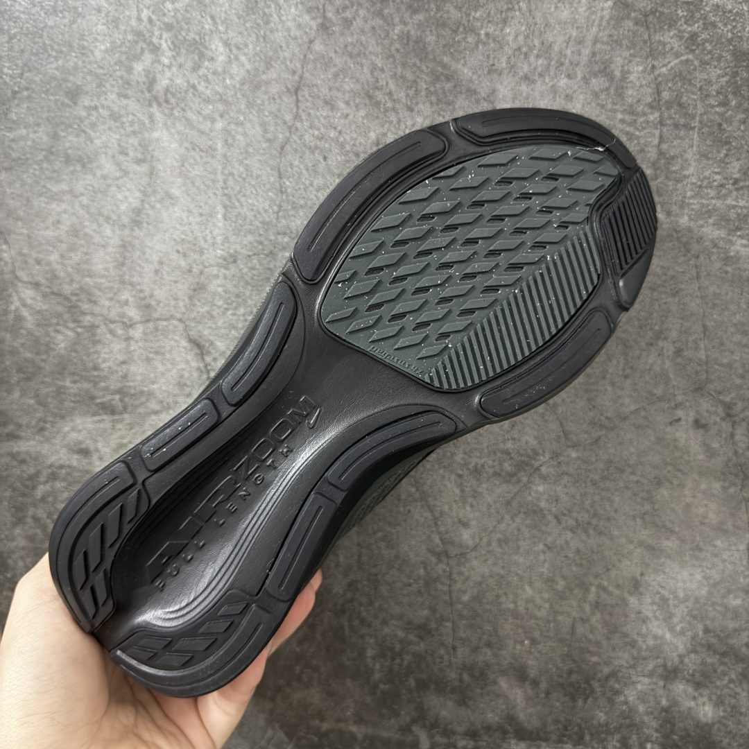 图片[9]-【XE纯原】Nike Air Zoom Pegasus 42 登月42代超级飞马系列马拉松跑步鞋 IB1873-003 平台专供 充正品质 之前未流通市场版本 内里嵌入定型海绵 中底搭载前Zoom+全掌React配置 全部原鞋开发打造 所有细节全部同步原版 全新一代拥有 Zoom Air 一如既往的稳定感和流畅感 鞋面采用工程网眼设计 为特定高热区域营造出色透气性 进一步增加鞋面的穿孔数量 让足部能够快速散热 中足搭配 Flywire 飞线 在高速运动时营造舒适稳定的贴合感 内置Zoon气垫加持 动力十足！ 尺码： 36-48.5-选品中心