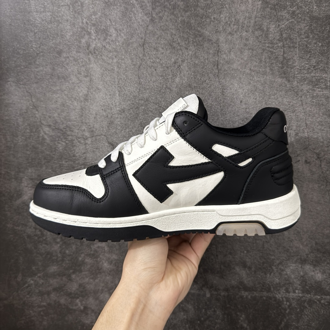 图片[2]-【原厂版】OFF-WHITE Out Of Office OW低帮时尚板鞋 白绿 全新版本 大厂出货 全头层软质皮料 质感满分💯 细节描述市场货 配件齐全 杨幂同款 由经典配色打造 箭头符号、ZipTie 标签、1ogo印花等经典元素皆在此呈现 让人一眼明了 Off-White 的潮流身份 单品以黑白配色皮质制成 饰有品牌标志性 zip Tie 束线带吊牌 侧面饰有 Arrows 图案 展现出品牌对街头风格的偏爱 原厂原档案开发 原盒原标原厂头层皮料 官方原版设计 做工细节全方位对比原鞋 尺码：35 36 37 38 39 40 41 42 43 44 45 46 47-选品中心