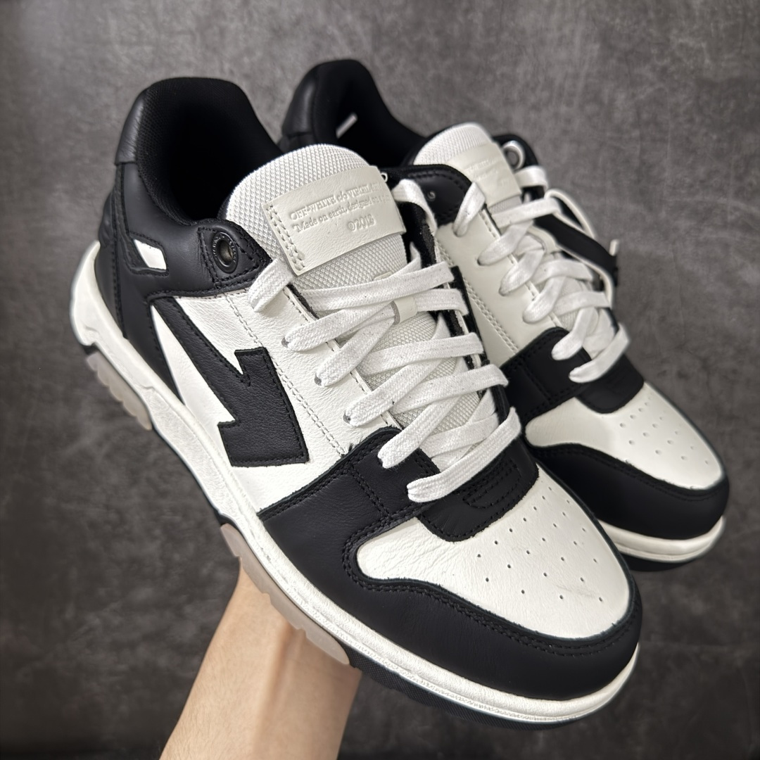 【原厂版】OFF-WHITE Out Of Office OW低帮时尚板鞋 白绿 全新版本 大厂出货 全头层软质皮料 质感满分💯 细节描述市场货 配件齐全 杨幂同款 由经典配色打造 箭头符号、ZipTie 标签、1ogo印花等经典元素皆在此呈现 让人一眼明了 Off-White 的潮流身份 单品以黑白配色皮质制成 饰有品牌标志性 zip Tie 束线带吊牌 侧面饰有 Arrows 图案 展现出品牌对街头风格的偏爱 原厂原档案开发 原盒原标原厂头层皮料 官方原版设计 做工细节全方位对比原鞋 尺码：35 36 37 38 39 40 41 42 43 44 45 46 47-选品中心