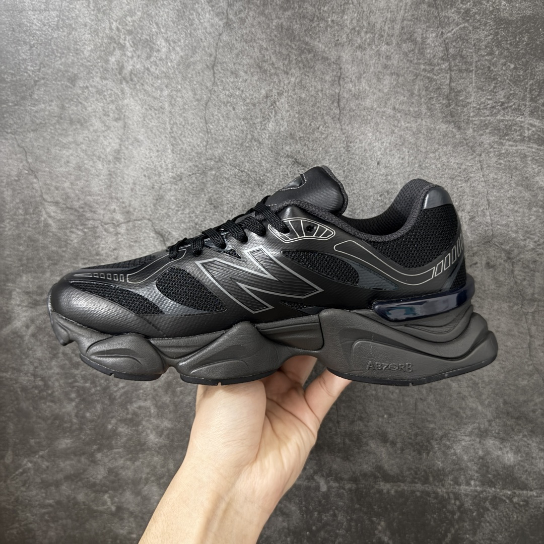 图片[2]-【纯原版】 New Balance NB9060 联名款 复古休闲运动慢跑鞋 U90606TO 全套原楦原纸板原厂数据开发 进口三明治网面 原装进口翻毛皮料正确绒感卡色 正确中底拉帮中底网布细节 原厂标裁 带紫光防伪 定制后跟透明水晶模块 冲裁组合 大底贴合程度胶水上色把控完美 整洁度挑战全网艺术家 多道序QC把关品质完善 匠心打造 耗时两个月开发完成 工艺极其复杂难度可想而知 新开独立私模大底 全网唯一正确六层组合大底 高端零售专供产物 尺码：36 37 37.5 38 38.5 39 40 40.5 41 42 42.5 43 44 45 46.5-选品中心