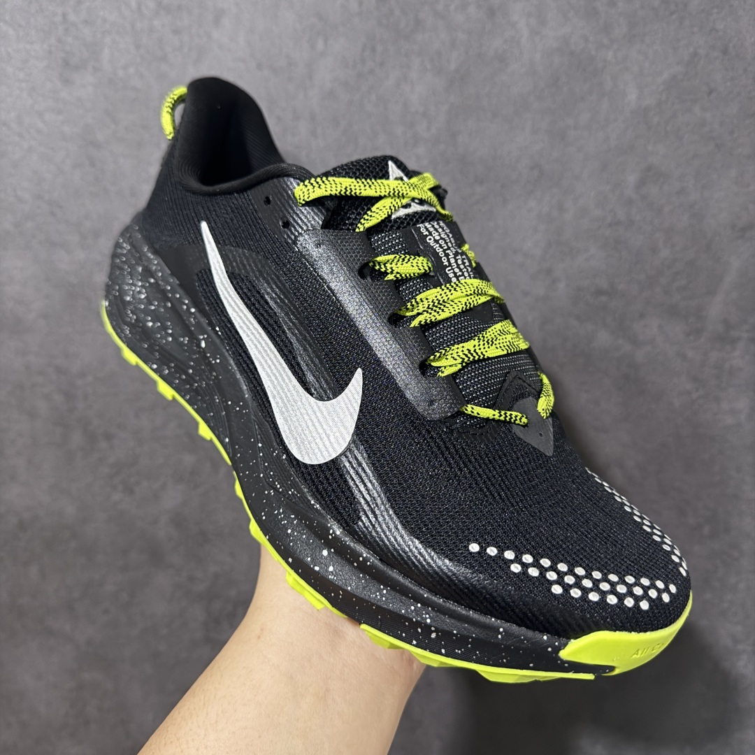 图片[3]-【公司级】Nike ACG Zegama Trail 耐克缓震透气户外跑步鞋 #鞋款质地轻盈 耐穿透气 粘性橡胶外底铸就适合攀岩的出众抓地力，柔软的 React 泡绵中底缔造非凡舒适感受，无论你是在城市健行，还是在野外攀岩，都能从容应对 货号：HV8116-701 尺码：40-45半-选品中心
