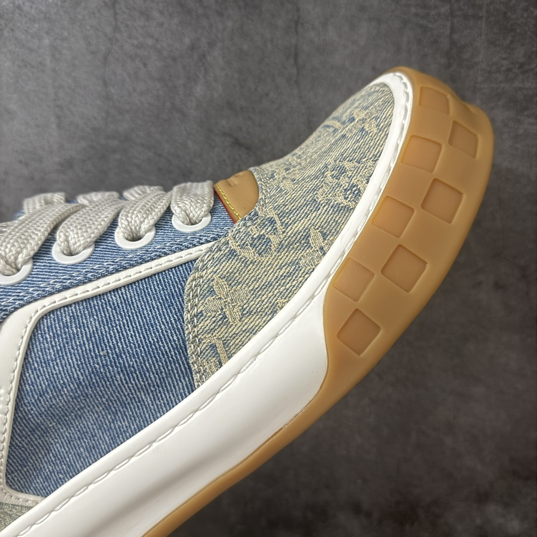 图片[6]-【佛山超a版】LV 路易威登LOUIS VUITTON Tilted Low Sneakers 倾斜系列低帮复古休闲运动文化百搭板鞋 2026早春款板鞋 饼干鞋 市场最顶天花板 正确细节 完美版型做工 欢迎对比市场任何品质的货品 广东原产 升级原楦型开发纸版 包装说明书防尘布袋物件(附送官方快递加固牛皮纸外盒!!)#采用Monogram 丹宁布鞋面材质#鞋垫嵌入软脚感EVA物料#后跟耐弯折滴塑支撑片#全新开发TPR光泽组合隔色鞋底❗ 尺码：39 40 41 42 43 44 45-选品中心