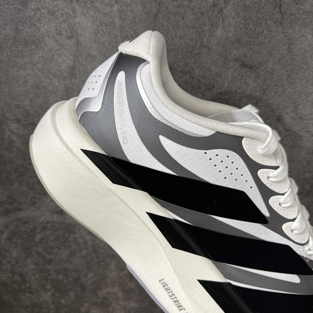 图片[7]-【RS纯原】AD Adizero Eva SL EXO M 零度进化版系列低帮轻便透气竞速休闲运动慢跑鞋 KI4763 全新版本出货 品相相当完美 细节到位 全鞋均使用原材料 原档案打造 内置碳板 目前市场最强 欢迎对比 相信大家对去年 adidas 横空出世的「顶级超跑」adiZero Adios Pro EVO 1 记忆犹新！不仅登顶阿迪史上最轻跑鞋宝座，更在接下来的全球马拉松赛事中，持续书写着惊人成绩，被网友戏称新一代「阿迪神鞋」全网刷屏！极简设计语言与强烈速度感和存在感的鞋侧三线，让人过目不忘，特别种草！其中定位于中长跑训练的 adidas Adizero Evo SL，整体外观造型与 adiZero Adios Pro EVO 1 非常相似。中底配置方面搭载全掌 Lightstrike Pro，鞋面采用透气网面示人，契合日常训练鞋的定位，更加耐用。外底给到了马牌橡胶，及类似上代竞速旗舰 adidas Adizero Adios Pro 3 区域分布。整体看下来无论是外观的鲜明辨识度，还是配置的扎实程度都很顶。 尺码：36-45-选品中心