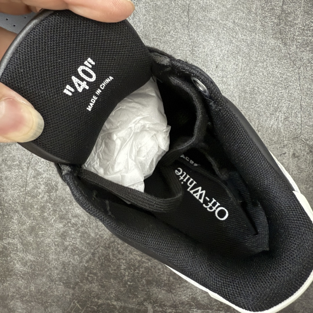 图片[6]-【原厂版】OFF-WHITE Out Of Office OW低帮时尚板鞋 白绿 全新版本 大厂出货 全头层软质皮料 质感满分💯 细节描述市场货 配件齐全 杨幂同款 由经典配色打造 箭头符号、ZipTie 标签、1ogo印花等经典元素皆在此呈现 让人一眼明了 Off-White 的潮流身份 单品以黑白配色皮质制成 饰有品牌标志性 zip Tie 束线带吊牌 侧面饰有 Arrows 图案 展现出品牌对街头风格的偏爱 原厂原档案开发 原盒原标原厂头层皮料 官方原版设计 做工细节全方位对比原鞋 尺码：35 36 37 38 39 40 41 42 43 44 45 46 47-选品中心