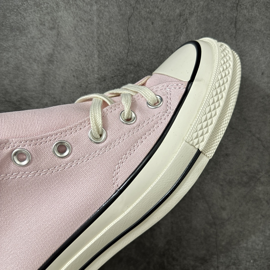 图片[6]-【虎扑2.0小头版】 Converse Chuck All Star 1970S 经典款潮流耐磨帆布鞋 浅粉高 A10527C 全新开发 不仅仅为小鞋头 细节 材料 做工 全方位升级 经典永不过时 十年老厂出品 平台正品订单 超稳定的品控清洁度 全套原厂材料配置 原厂硫化工艺 油性扁平尖头 原厂楦头纸板数据 一体化超软蓝底加持 超软EVA鞋垫 后掌灰色缓震胶 脚感一比一还原 耐磨橡胶大底 越南产内外标 原盒黑色吊牌 超高清洁度 随意冲正 如有更好白送 尺码：35 36 36.5 37 37.5 38 39 39.5 40 41 41.5 42 42.5 43 44-选品中心