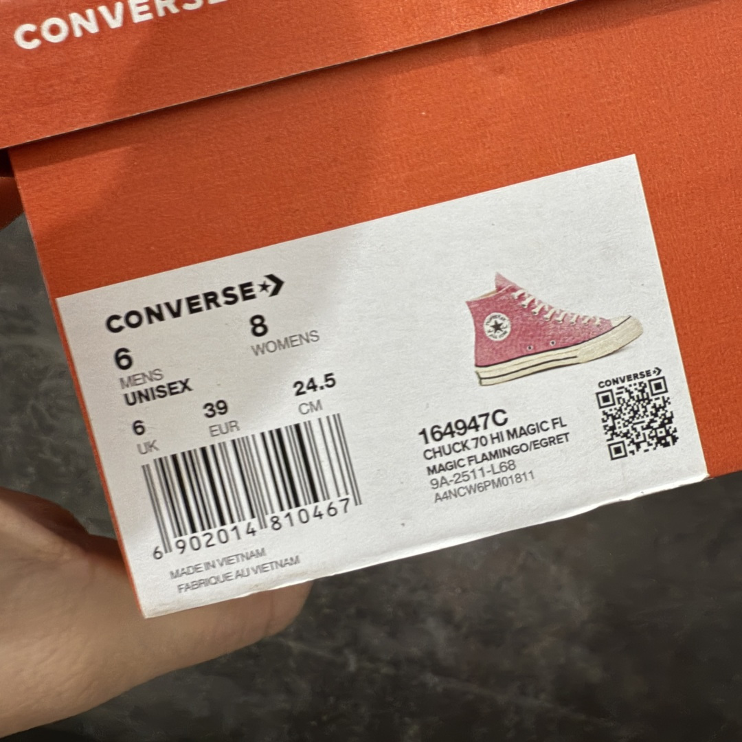 图片[11]-【虎扑2.0小头版】 Converse Chuck All Star 1970S 经典款潮流耐磨帆布鞋 粉高 164947C 全新开发 不仅仅为小鞋头 细节 材料 做工 全方位升级 经典永不过时 十年老厂出品 平台正品订单 超稳定的品控清洁度 全套原厂材料配置 原厂硫化工艺 油性扁平尖头 原厂楦头纸板数据 一体化超软蓝底加持 超软EVA鞋垫 后掌灰色缓震胶 脚感一比一还原 耐磨橡胶大底 越南产内外标 原盒黑色吊牌 超高清洁度 随意冲正 如有更好白送 尺码：35 36 36.5 37 37.5 38 39 39.5 40 41 41.5 42 42.5 43 44-选品中心