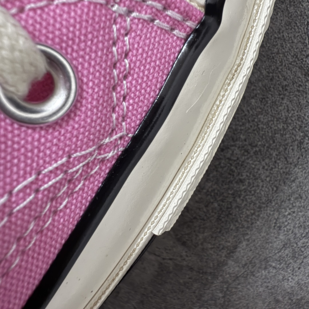 图片[6]-【虎扑2.0小头版】 Converse Chuck All Star 1970S 经典款潮流耐磨帆布鞋 粉高 164947C 全新开发 不仅仅为小鞋头 细节 材料 做工 全方位升级 经典永不过时 十年老厂出品 平台正品订单 超稳定的品控清洁度 全套原厂材料配置 原厂硫化工艺 油性扁平尖头 原厂楦头纸板数据 一体化超软蓝底加持 超软EVA鞋垫 后掌灰色缓震胶 脚感一比一还原 耐磨橡胶大底 越南产内外标 原盒黑色吊牌 超高清洁度 随意冲正 如有更好白送 尺码：35 36 36.5 37 37.5 38 39 39.5 40 41 41.5 42 42.5 43 44-选品中心