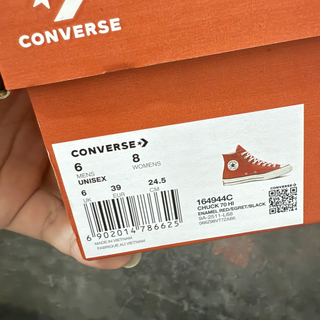 图片[11]-【虎扑2.0小头版】 Converse Chuck All Star 1970S 经典款潮流耐磨帆布鞋 粉高 164944C 全新开发 不仅仅为小鞋头 细节 材料 做工 全方位升级 经典永不过时 十年老厂出品 平台正品订单 超稳定的品控清洁度 全套原厂材料配置 原厂硫化工艺 油性扁平尖头 原厂楦头纸板数据 一体化超软蓝底加持 超软EVA鞋垫 后掌灰色缓震胶 脚感一比一还原 耐磨橡胶大底 越南产内外标 原盒黑色吊牌 超高清洁度 随意冲正 如有更好白送 尺码：35 36 36.5 37 37.5 38 39 39.5 40 41 41.5 42 42.5 43 44-选品中心