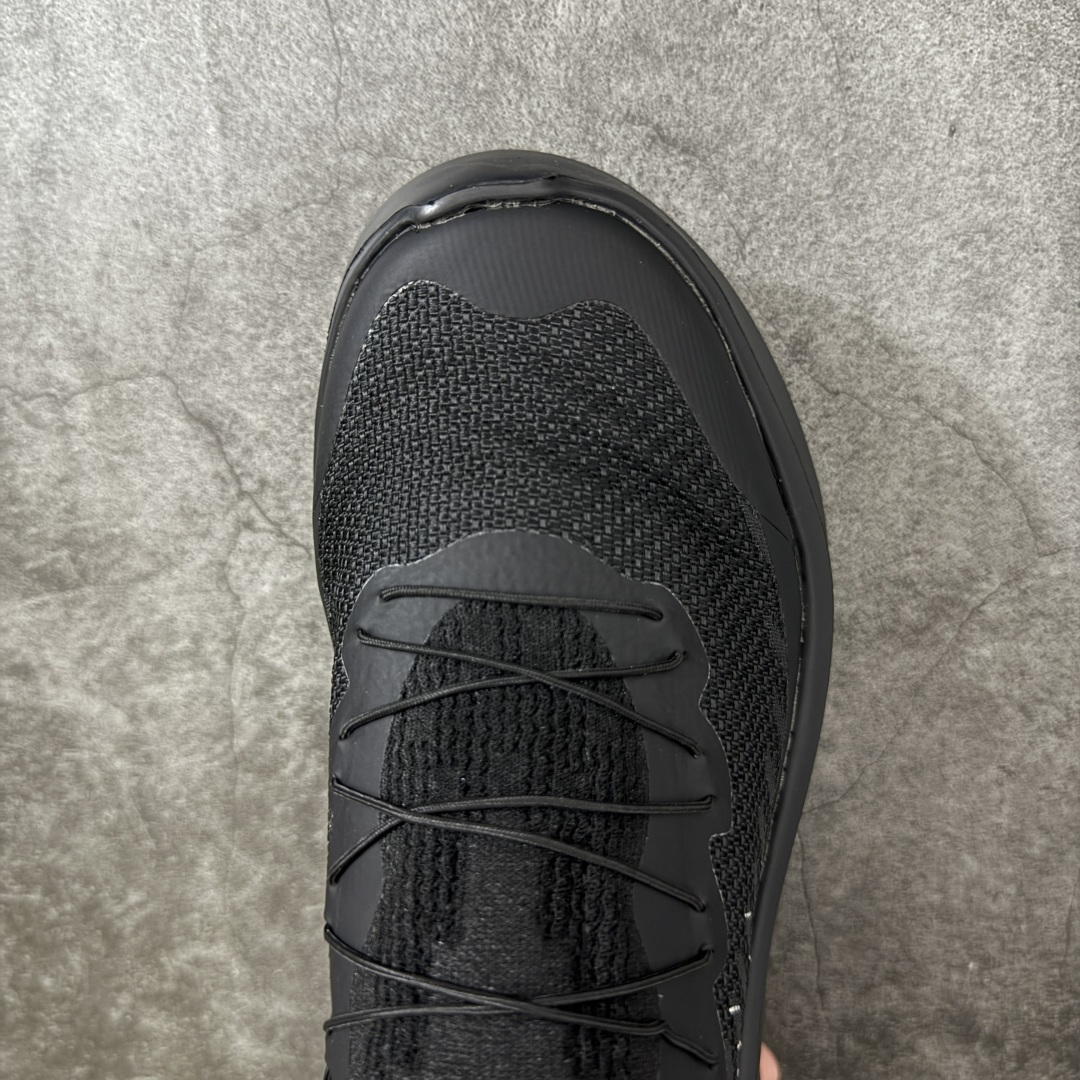 图片[5]-【公司级】CDG x Salomon 萨洛蒙 联名款XT-6 系列 玛丽珍厚底 休闲 运动鞋 原版购入开发 做货 独立私模 原材料打造 一比一原版细节 延续品牌设计基因，融合简约的设计和实用的技术性 联名鞋款依旧是黑白简约配色，鞋身上的品牌字样也体现出极简主义的设计风格 搭配Contagrip 橡胶厚底鞋底设计，重新演绎的鞋面部分则以Pulsar Advanced袜套式轮廓替换了之前抽绳鞋带 并饰有网眼、抗撕裂材质鞋面、防水胶条以及尼龙拉环等细节 面料： 原版定制进口科技面料 内里： 原版进口透气网里 大底： 原版开模超轻发泡材质 底厚： 6.5CM 尺码：35-40-选品中心