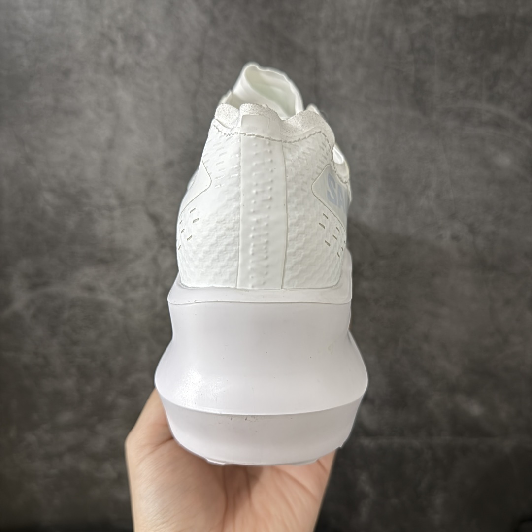 图片[4]-【公司级】CDG x Salomon 萨洛蒙 联名款XT-6 系列 玛丽珍厚底 休闲 运动鞋 原版购入开发 做货 独立私模 原材料打造 一比一原版细节 延续品牌设计基因，融合简约的设计和实用的技术性 联名鞋款依旧是黑白简约配色，鞋身上的品牌字样也体现出极简主义的设计风格 搭配Contagrip 橡胶厚底鞋底设计，重新演绎的鞋面部分则以Pulsar Advanced袜套式轮廓替换了之前抽绳鞋带 并饰有网眼、抗撕裂材质鞋面、防水胶条以及尼龙拉环等细节 面料： 原版定制进口科技面料 内里： 原版进口透气网里 大底： 原版开模超轻发泡材质 底厚： 6.5CM 尺码：35-40-选品中心