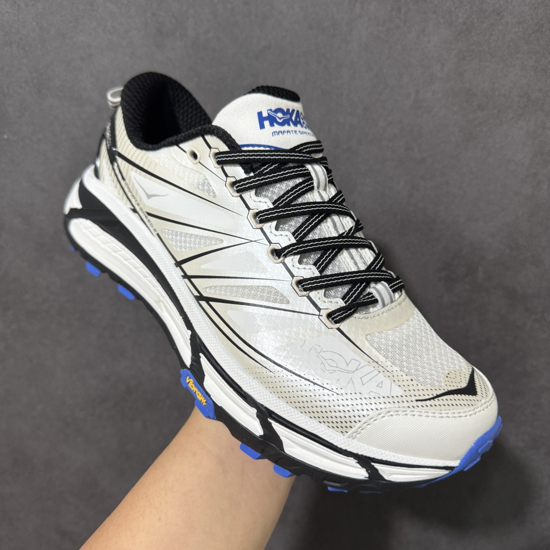图片[3]-【公司级】Hoka Mafate Speed 2 马法特二代超轻厚底轻量山地跑步鞋 1126851 WTCB  #轻量化材料Fresh Foam。超轻量中底全部用料过3C认证！ 滚动平衡科技减少33%能量消耗 ！第二代Mafate更是延续精髓设计，并调整了整体的鞋型，修身的鞋型，更加灵巧的感觉一下子来了。外底韧弹感十足的EVA泡绵，结合Vibram橡胶大底，性能稳定输出，无论是平时穿着还是在潮湿的梅雨季节跑步，都是非常优秀的搭配。  尺码：36 36.5 37 38 38.5 39 40 40.5 41 42 42.5 43 44 45-选品中心