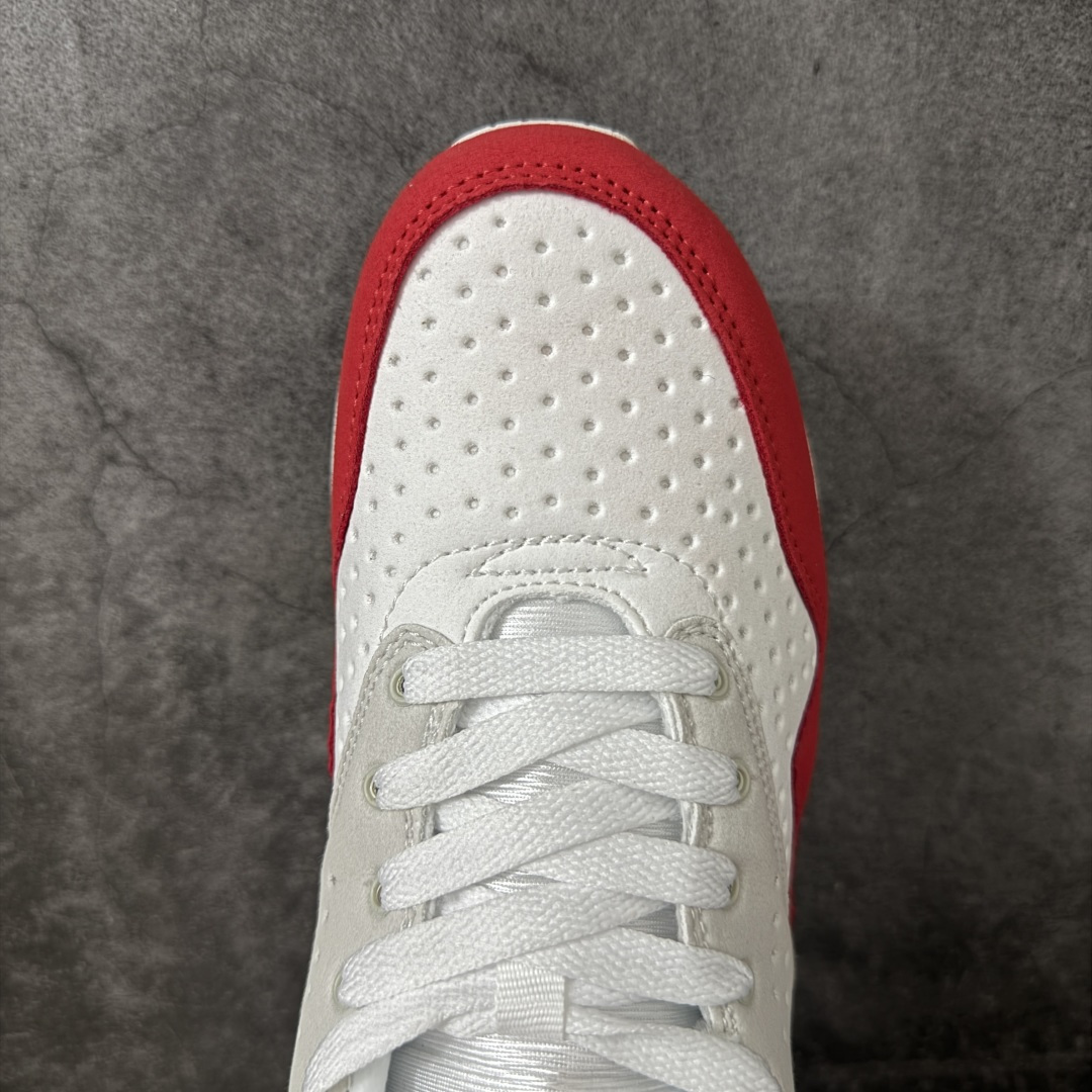 图片[5]-【公司级】Nike Air Max 1 耐克气垫 缓震 耐磨运动鞋 鞋身材质均选择皮革 织物 麂皮多种材质覆盖 保证质感的前提下 层次感也相当不错带有开窗式 Air Max 气垫的中底收尾 完善整体造型设计 货号：DQ3989-001 尺码：36 36.5 37.5 38 38.5 39 40 40.5 41 42 42.5 43 44 45 46 47-选品中心