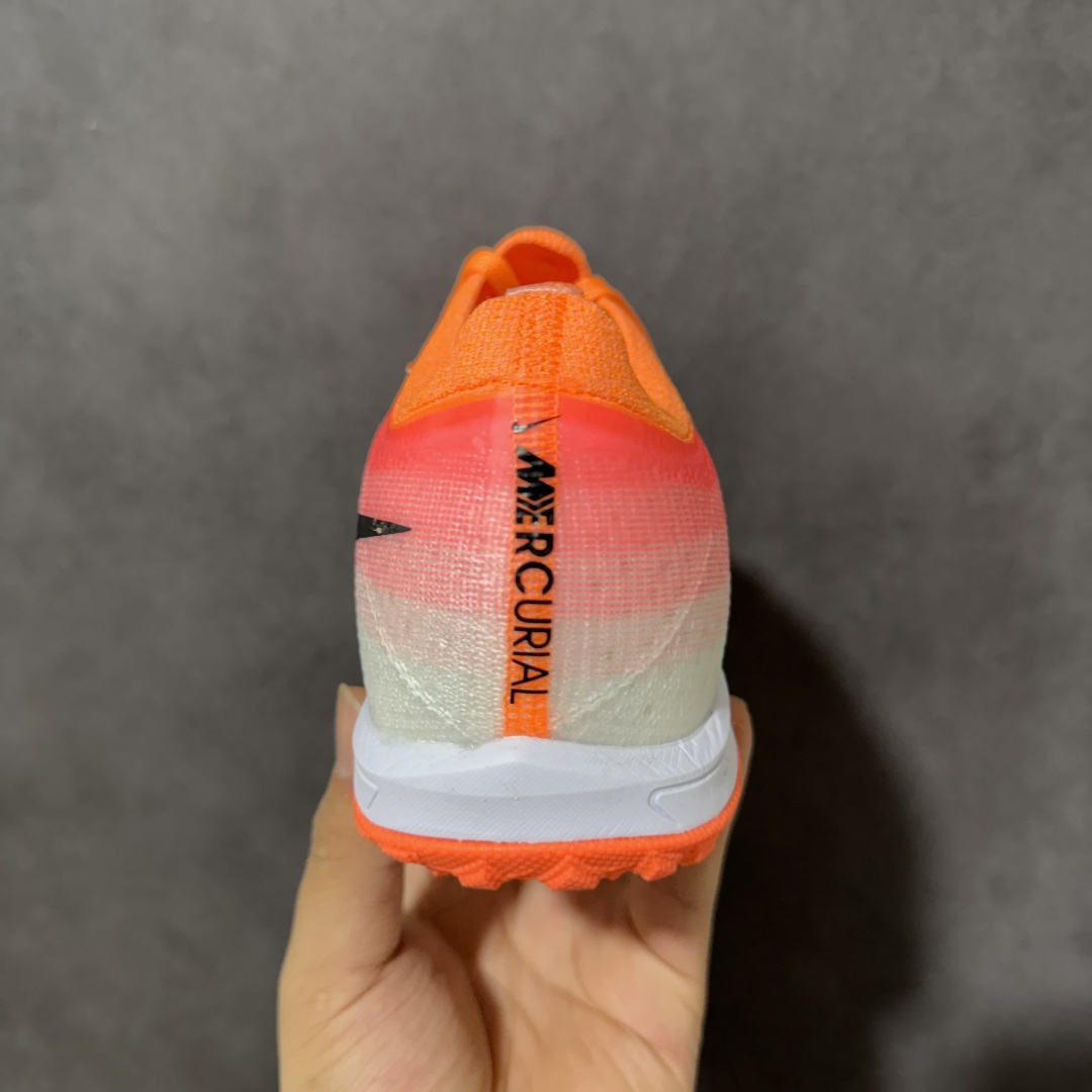图片[4]-【公司级】NK Mercurial Vapor 17 Elite FG 刺客17轻量耐磨足球鞋 采用Flyknit+Gripknit+Atomknit组合鞋面，是历代最薄的Mercurial鞋面之一，干湿环境下都有出色控球，袜套式贴合、磨合周期短；升级的3/4长度Air Zoom气垫缓震，相比Vapor15覆盖面积更大，推进感更强 货号：FQ2608-305 尺码：36 37 38 39 40 41 42 43 44 45-选品中心