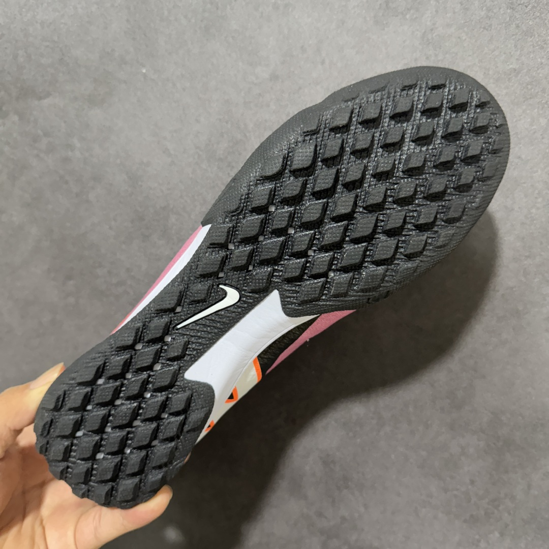 图片[9]-【公司级】NK Mercurial Vapor 17 Elite FG 刺客17轻量耐磨足球鞋 采用Flyknit+Gripknit+Atomknit组合鞋面，是历代最薄的Mercurial鞋面之一，干湿环境下都有出色控球，袜套式贴合、磨合周期短；升级的3/4长度Air Zoom气垫缓震，相比Vapor15覆盖面积更大，推进感更强 货号：HJ7326-618 尺码：36 37 38 39 40 41 42 43 44 45-选品中心