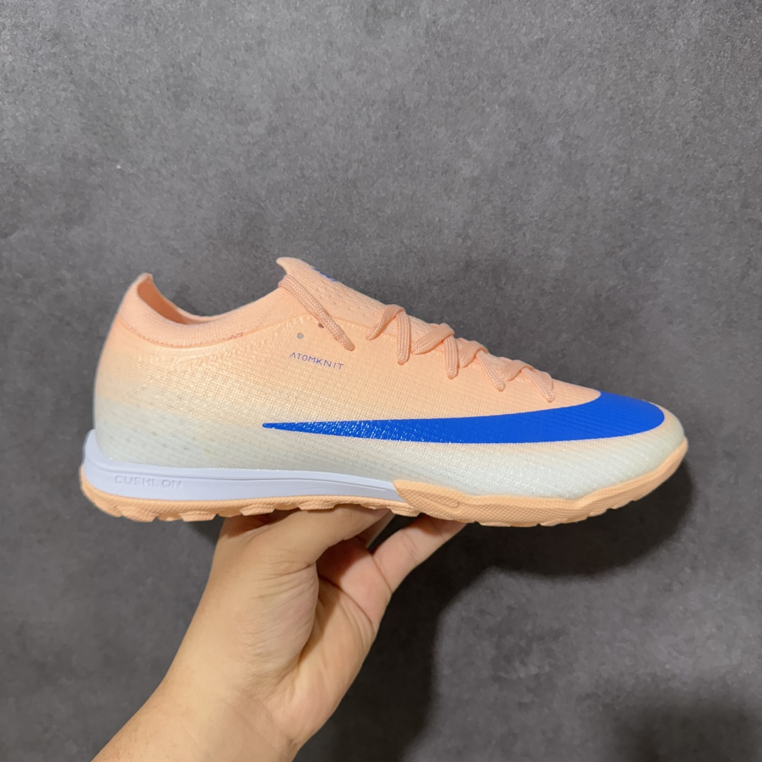 【公司级】NK Mercurial Vapor 17 Elite FG 刺客17轻量耐磨足球鞋 采用Flyknit+Gripknit+Atomknit组合鞋面，是历代最薄的Mercurial鞋面之一，干湿环境下都有出色控球，袜套式贴合、磨合周期短；升级的3/4长度Air Zoom气垫缓震，相比Vapor15覆盖面积更大，推进感更强 货号：HJ7326-610 尺码：36 37 38 39 40 41 42 43 44 45-选品中心