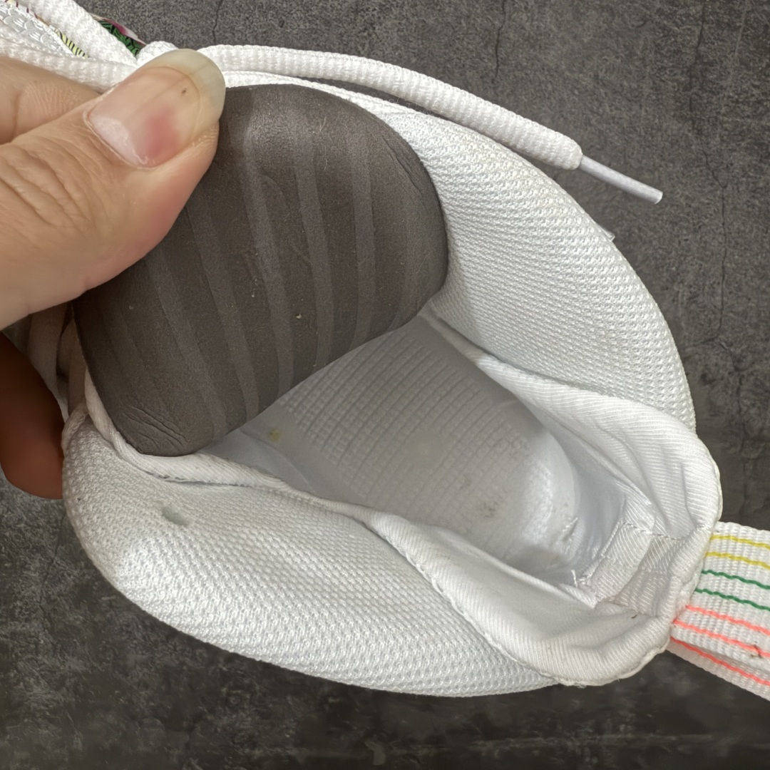 图片[8]-【莞产纯原】Air Foamposite One 天津喷2.0 IR2078-100 莞产原底面 公司渠道同模具 鞋型发泡360度无死角 双层Zoom气垫植入 中底完美注胶 搭载原厂碳纤维材质 尺码： 40 40.5 41 42 42.5 43 44 44.5 45 46 47.5-选品中心