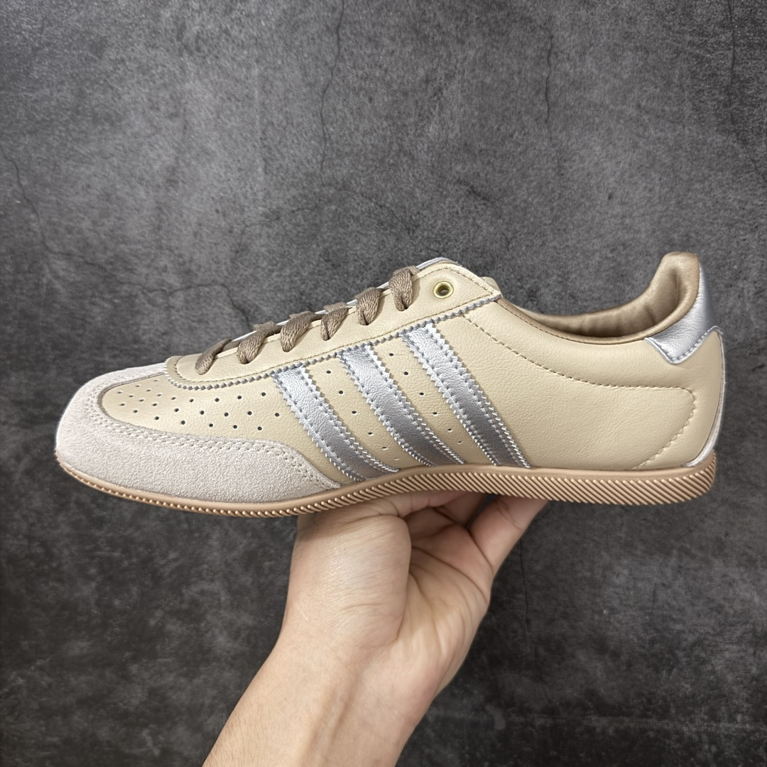 图片[2]-【渠道纯原版】Adidas Originals Changle系列 阿迪达斯 三叶草 百搭低帮休闲运动板鞋 KJ3961 市场最高版本 完美还原zp细节，注意区别市场任何版本，完全不是一路货色‼️ 全鞋原材料打造，无任何色差，正确鞋型，后跟港宝材料定型，正确微透生胶大底，反口内里头层细腻小牛皮，纸板中底 鞋垫背胶，侧面正确烫金压印字母，所有细节完美还原‼️ 尺码：35 36 36.5 37 38 38.5 39 40 40.5 41 42 42.5 43 44 44.5 45-选品中心